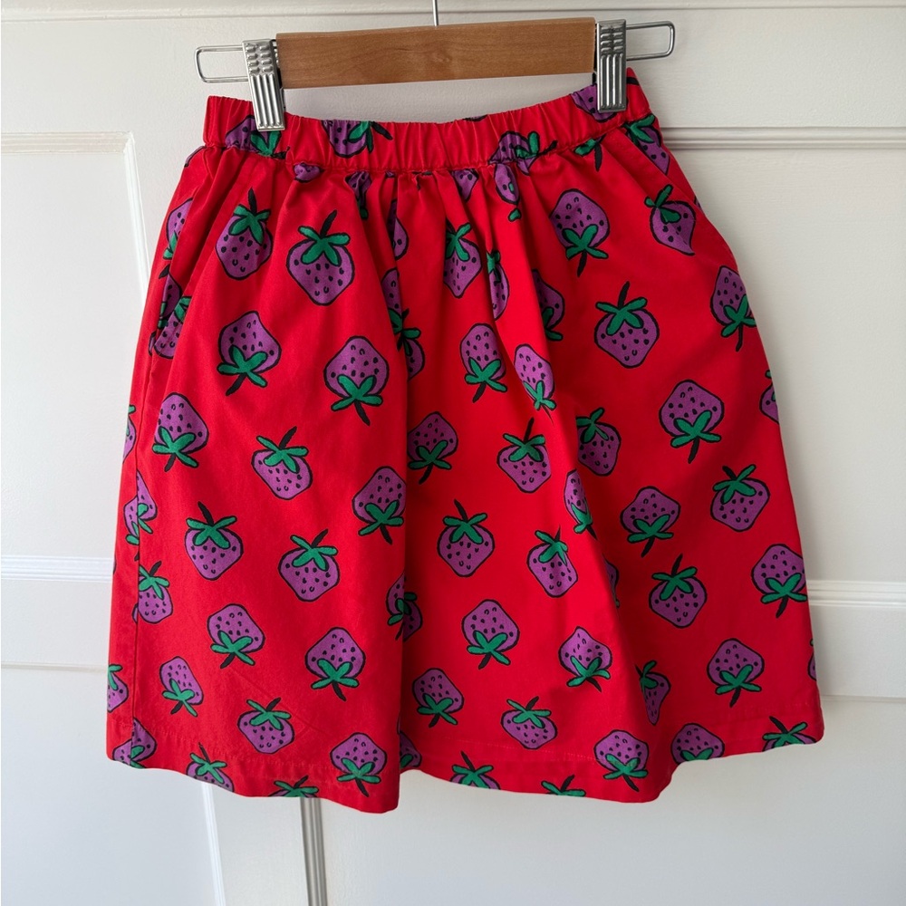 Hanna Andersson Red Skirt with Purple Strawberry Print girls size 6-7